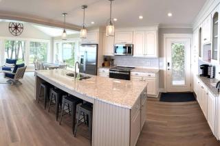 The Blue Bungalow, Seneca Lake - Penn Yan - 8