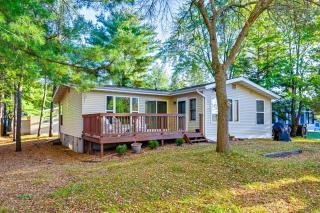 Lakefront Nekoosa Home Private Beach and Boat Dock! - New Rome - 9