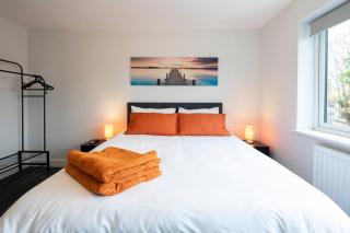2 Bedroom House By Brookland Stays Serviced Accommodation Short Lets Brumby With Free WiFi - Brumby - 7