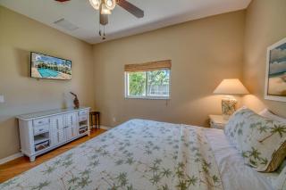 Villa Harmony by CoralVilla, pool, great location - Cape Coral - 7