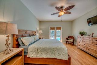 Villa Harmony by CoralVilla, pool, great location - Cape Coral - 2