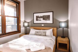 Waterfront Suite & Lake Resort - Lac-Superieur - 5