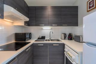 One bedroom apartment at the foot of the stations - 4