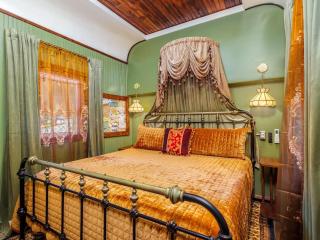 Historic Stay In Santa Fe Railcar - Depot Lodging - Brownwood - 6