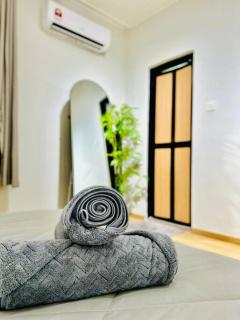 My Muji Homestay I Massage Chair I Wifi 500 Mbps - Seri Manjung - 5