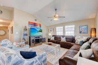 Sandy Paws & Salty Kisses - Port Aransas - 8