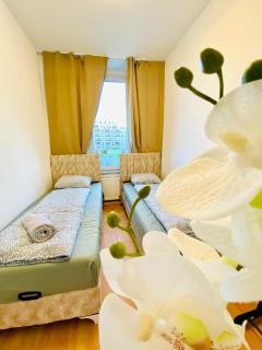Bright 5BR Apartment w Great Transport Link - Vienne - 7