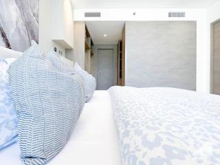 High End 1Bedroom with Balcony & View Dubai - 8