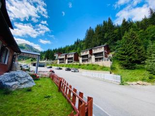 Magra Villas & Apartments - Pejë - 0