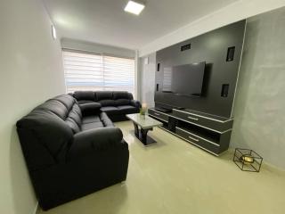 Apartamento Vacacional - Vista al Mar - Petalo 2 Piso 4 - Porlamar - 1