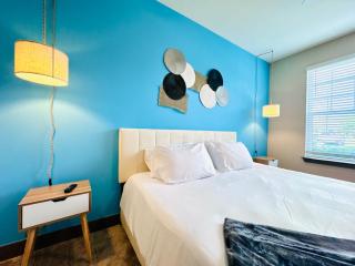 Full Apartment, Pet-Friendly, King Bed, 15 Min to Parks, Resort-Style Amenities - Orlando - 8