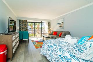 Oceanfront Resort Suite w Lazy River - Myrtle Beach - 2