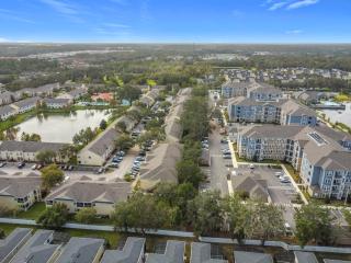 The Galactic Getaway, 3Bed, 2Bath Apartment, Free Parking, Heated Pool - 3