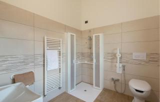 Amazing Apartment In Moscufo With Wifi - 1