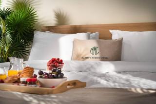 Free Parkingon Premises & Enjoy - 5