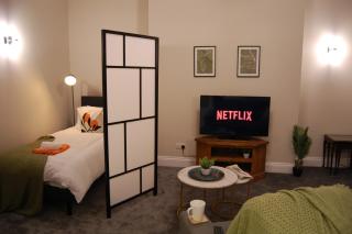 Large 2-3 Bed FREE Parking, En-suite - Harrogate - 4