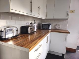 Comfy Room By Gloucester Road - Bristol - 9