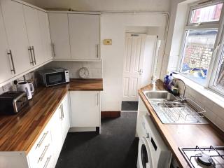 Comfy Room By Gloucester Road - Bristol - 6