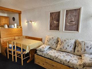 Charmant Appartement pour 4 Personnes aux Menuires, au Pied des Pistes et Proche Commodités - FR-1-574-62 - Les Menuires - 1