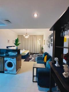 Stunning Studio with Rooftop Pool, Balcony & Gym - Dubai - 7