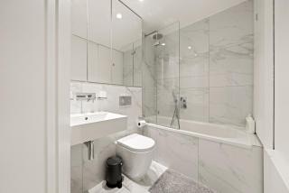 Oxford Circus Designer Apartment - London - 5