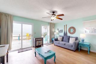 Front Beach Retreat D1 - Panama City Beach - 4