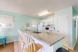 Front Beach Retreat D1 - 2