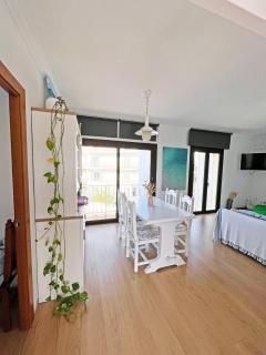 Apartamento con gran terraza en el centro - L'Escala - 8