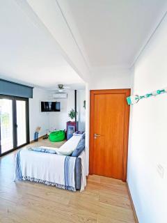 Apartamento con gran terraza en el centro - L'Escala - 4