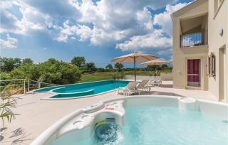 Amazing Home In Visnjan With Sauna - 9