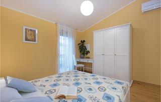 Two-Bedroom Holiday Home In Barbariga - Barbariga - 4