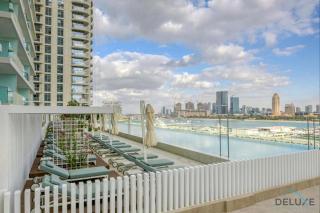 1BR Beachfront with Sun Loungers at Palm Jumeirah - Dubai - 2