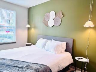 Entire Apartment King Bed, Pet-Friendly, 15 Min to Disney, Resort Style Amenities! - Kissimmee - 6