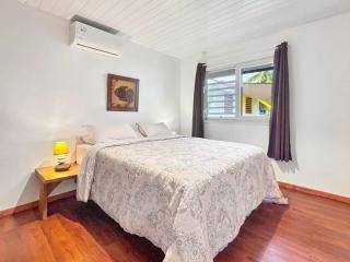 Free canoës King Bed - Fare Mihiau - Moorea - 1