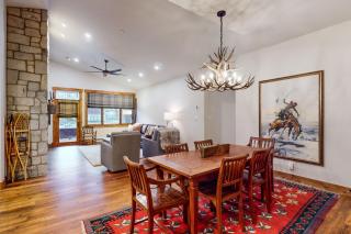 Champagne Lodge 3208 - 2