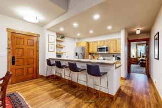 Champagne Lodge 3208 - 1