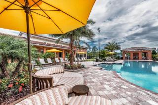 Entire Apartment King Bed, Pets Welcome, 15 Min to Parks, Resort-Style Amenities - Kissimmee - 0