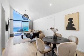 Lakefront Home Spa Pool - Taupo - 8
