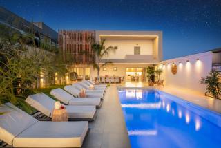 Hypnosis Beachside Villa with Private Heated Pool - Georgioupolis - 0