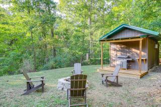 Sevierville Cabin about 3 Mi to the Island! - 9
