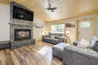 Sevierville Cabin ~ 3 Mi to the Island! - 7