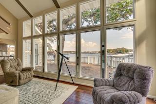 Waterfront Sunrise Beach Home with Boat Slip! - Sunrise Beach - 6