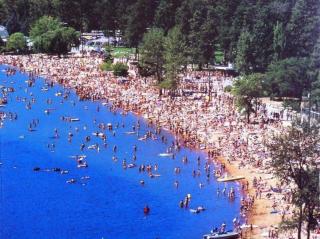 Lakefront Nest Beach House Suite - 9