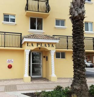 Beautiful Oceanfront Penthouse in Hollywood - 9