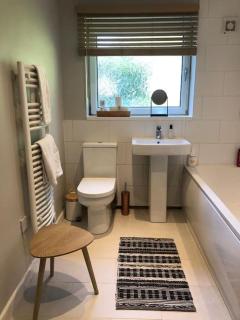 Bronte Country - 2 Bed Apartment near Cliffe Castle - Keighley - 9