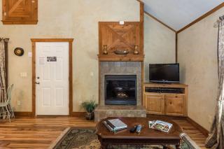 Appian Way Oliva Cottage - Fredericksburg - 3