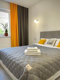 Sunny Home Apartments Апартаменти у НОВОБУДОВІ Поряд медичний центр Angelholm Дуже ЧИСТО! - Černivci - 0