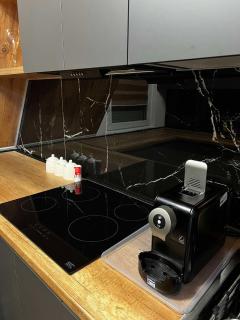 Luxury Onyx Apartment - 8