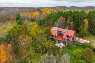 Luxe 14-Acre Vermont Countryside Lodge! - 8