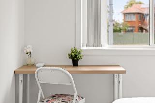 Comfy Double Room in Panania - Nearby Stations & Shops - Shared Bathroom - Panania - 4